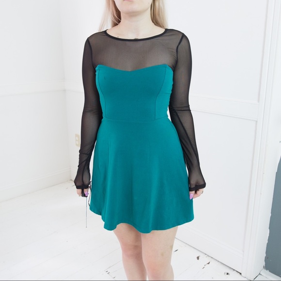 Forever 21 Dresses & Skirts - Black and teal dress
